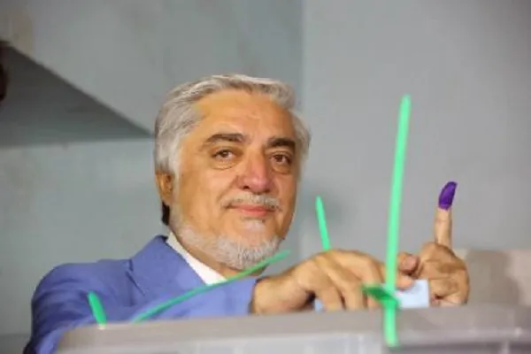 عبدالله عبدالله خود را برنده انتخابات افغانستان اعلام کرد