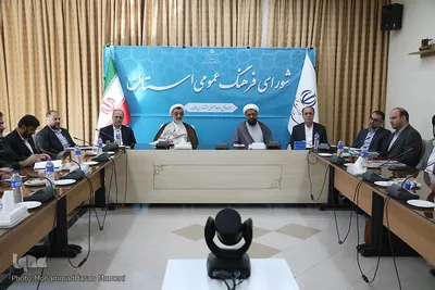 نشست شورای فرهنگ استان همدان با حضور دبیر شورای‌ عالی انقلاب فرهنگی