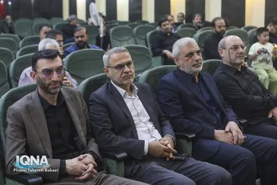دومین جلسه قرآنیان تهران به همراه تجلیل از خبرنگاران قرآنی