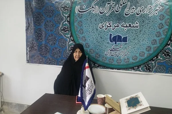 بازدید مشاور امور بانوان و خانواده نماینده ولی‌فقیه در استان مرکزی از ایکنا