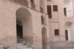 با قدم زدن در این باغ به عمق تاریخ سفر ‌کنید