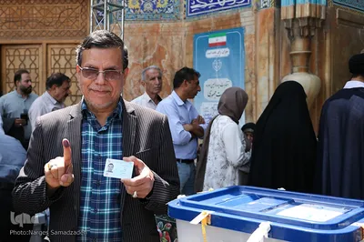 حماسه مشارکت نصف جهان در میدان نقش جهان