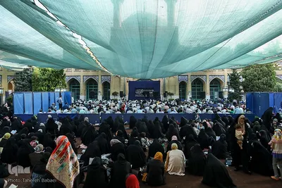 مراسم دعای عرفه در مسجد دانشگاه شریف