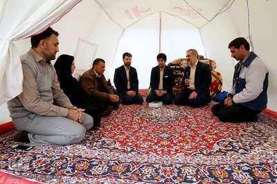 دکتر رحیم قربانی مسئولیت سازمان قرآن و عترت بسیج سپاه حضرت محمد رسول الله (ص) تهران بزرگ در دیدار جامعه قرآنی با زلزله زدگان کرمانشاه