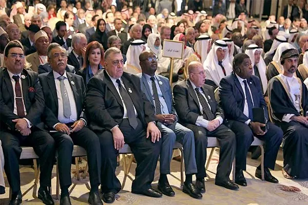 مصريون غاضبون لاعتراض وفد بلادهم على وقف التطبيع مع إسرائيل