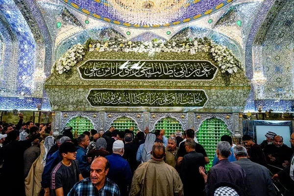 آذین‌بندی حرم علوی به مناسبت میلاد امام حسن(ع) + عکس