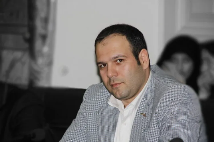 آزادگان سرافراز جنگ تحمیلی گنجینه‌های ارزشمند نظام هستند