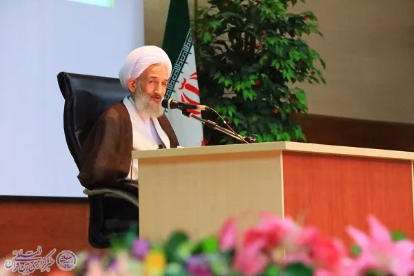 نشست ائمه جمعه و جماعات محلات مهدوی شرق استان مازندران