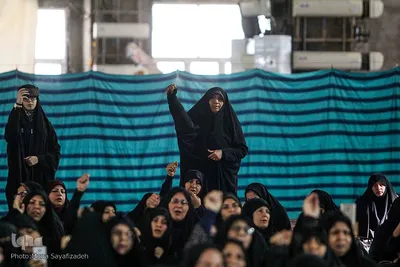 تجمع بانوان انقلابی در مصلی اهواز