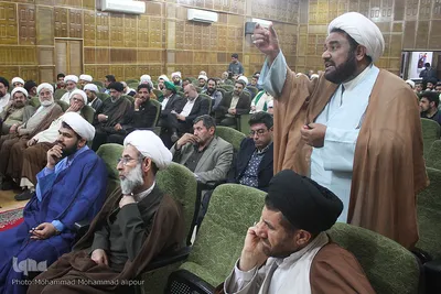 نشست هم‌افزایی ائمه جماعات و مسئولان هیئات مذهبی خوزستان