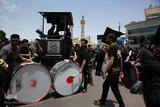 ظهر عاشورا در حریم خورشیدِ ایران