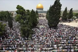 20000 fidèles palestiniens participent à la prière du vendredi à Al-Aqsa