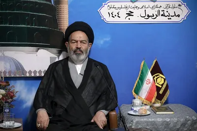 دیدار قاریان گروه نور حج تمتع ۱۴۰۴ با نماینده ولی فقیه در امور حج و زیارت