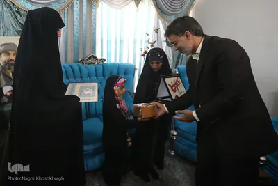 دیدار نمایندگان جامعه قرآنی با خانواده شهید مدافع حرم «مرتضی کریمی»