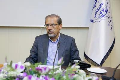 خسرو باقری، استاد فلسفه تعلیم و تربیت دانشگاه تهران در نشست تربیت اعتقادی و چالش های معاصر
