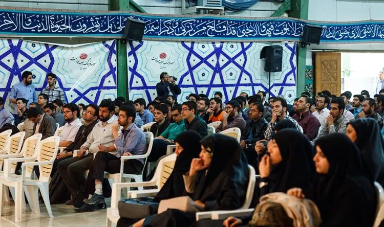 وقتی فرزندان شهدا از طرح افتخارات پدرانشان ابا دارند/ آسیب همرنگ شدن با جماعت