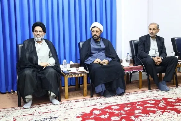 دیدار نماینده ولی فقیه در مازندران با مسئولان جامعة المصطفی