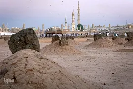 حجاج در بهشت بقیع