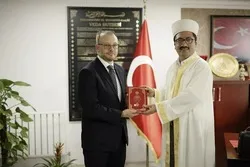 Mexikanischer Pilot in der Türkei zum Islam konvertiert