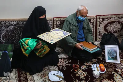 دیدار جامعه قرآنی با خانواده شهیدان طارمی