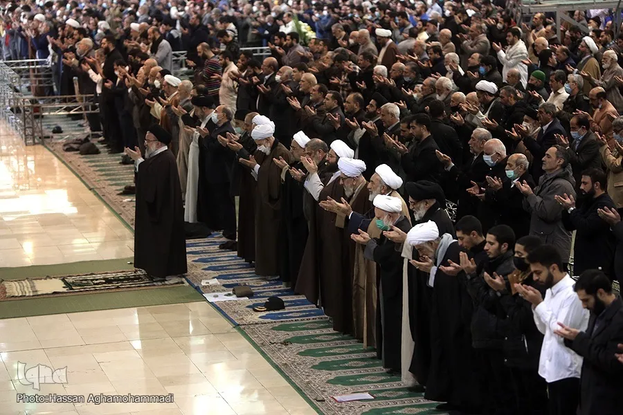 نماز عید سعید قربان به امامت حجت‌الاسلام سیداحمد خاتمی اقامه شد