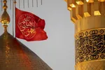 مشکی از آب حقیقت پُر، به دوش