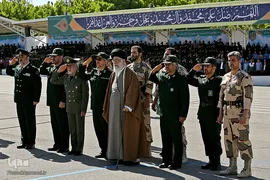 مراسم دانش آموختگی دانشجویان افسری و تربیت پاسداری دانشگاه امام حسین(ع) 