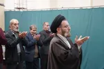 حضور رئیس شورای سیاست‌گذاری ائمه جمعه کشور در جمع نمازگزاران لرستانی