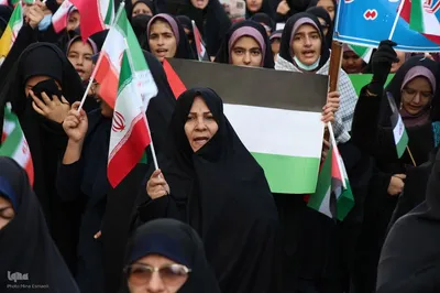 حضور اراکی‌ها در راهپیمایی 13 آبان