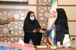 اهدای تبلت به دانش آموزان خراسان جنوبی