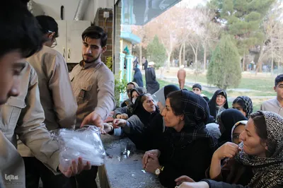 مراسم عزاداری و ایستگاه صلواتی خادمین الشهداءملایر‎