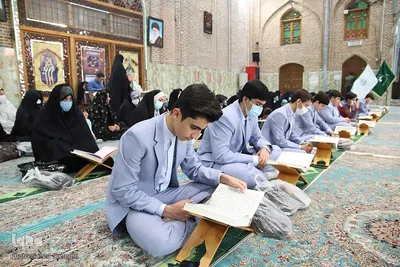 محفل انس با قرآن کریم در آستان مقدس سید حمزه (ع)