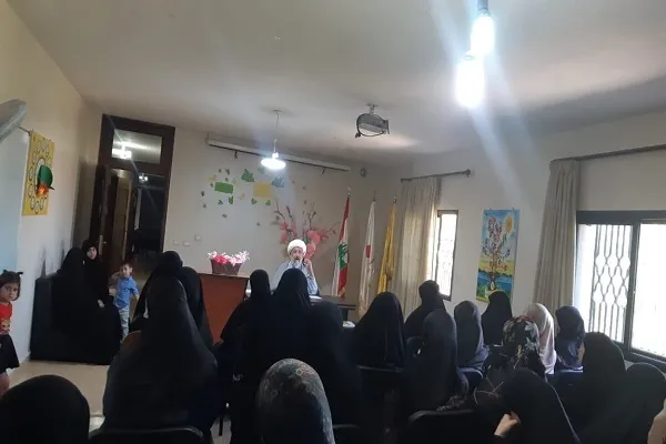 لبنان: تنظيم محاضرة بمناسبة رحيل الإمام 