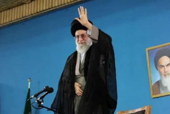 هزاران نفر از مردم آذربایجان با رهبر معظم انقلاب دیدار می‌کنند
