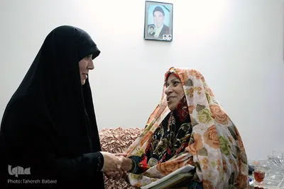 دیدار نمایندگان جامعه قرآنی با خانواده شهید «حسین الوندی»