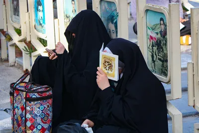 مراسم دعای عرفه در گلستان شهدای اصفهان