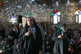 اجتماع پرشور دلدادگان حسینی در حرم عبدالعظیم (ع)؛ طنین دعای عرفه در قبله تهران