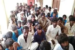 171 Hindus aus Pakistan konvertierten zum Islam