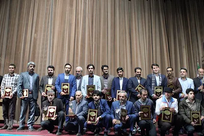 آئین اعطای تندیس ملی فداکاری دانشجویان ایران
