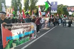 Demo Anti Rezim Zionis di depan Kedutaan Amerika di Indonesia