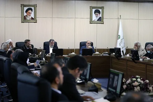 بررسی راهکار‌های توسعه دریامحور در کمیسیون‌های اقتصادی و زیربنایی مجمع تشخیص مصلحت نظام