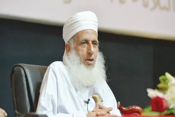 مفتي عمان يوجه خطاباً لعلماء المسلمين في العالم
