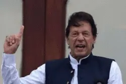 কানাডায় মুসলিম পরিবারের চার সদস্যকে হত্যার ঘটনায় নিন্দা জানাই: ইমরান খান