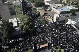 مراسم تشییع پیکر مطهر شهید مدافع حرم «جواد الله‌کرم» در محله مهرآباد جنوبی