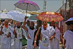 صحرائے عرفات میں خیمے نصب کردیے گیے