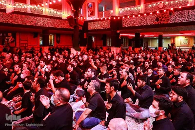 مراسم عزاداری شب چهارم محرم در حسینیه اعظم زنجان‎‎