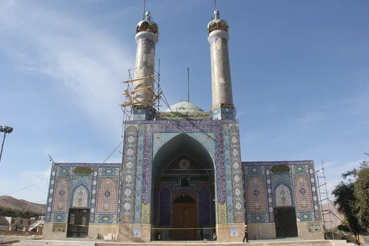 اجرای عملیات توسعه امامزادگان سید محمد و امیر نظام‌الدین حاجی‌آباد