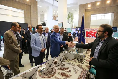 افتتاح نمایشگاه و دستاوردهای پایگاه استنادی و پایش علم و فناوری (isc) جهان اسلام در شیراز‎‎