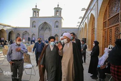 محفل انس با قران در مسجد نصیرالملک‎