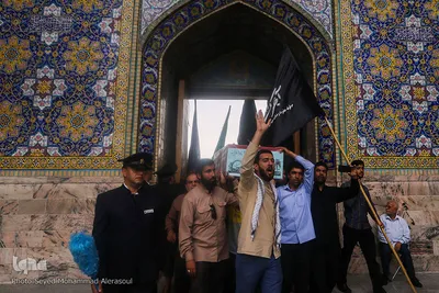 استقبال از پیکرهای هفت شهید دوران دفاع مقدس در مشهد